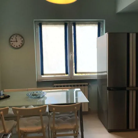 Apartment Buellis House