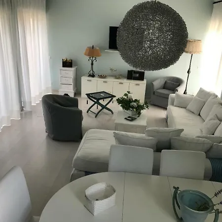 Apartment Buellis House
